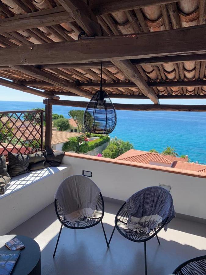 Boutique Apartment With Beach Within Walking Distance, Near Tropea Parghelia Bagian luar foto