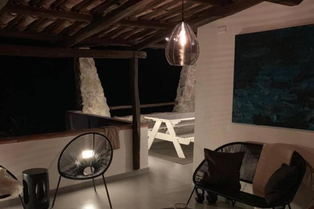 Boutique Apartment With Beach Within Walking Distance, Near Tropea Parghelia Bagian luar foto