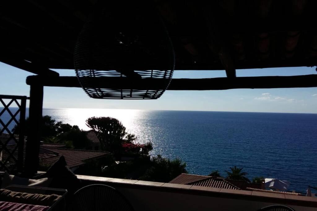 Boutique Apartment With Beach Within Walking Distance, Near Tropea Parghelia Bagian luar foto