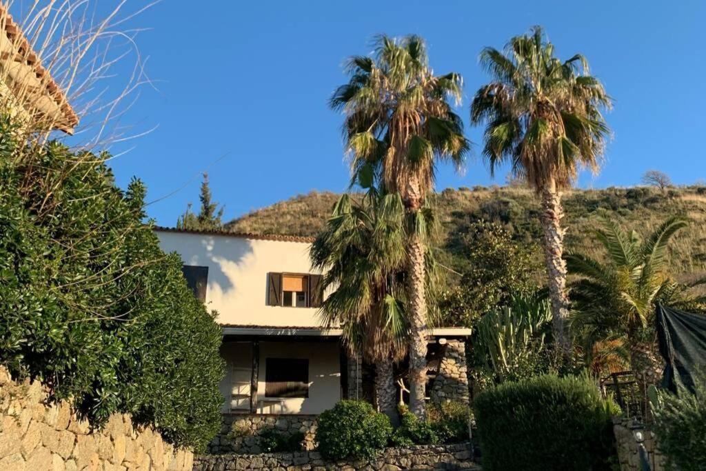 Boutique Apartment With Beach Within Walking Distance, Near Tropea Parghelia Bagian luar foto
