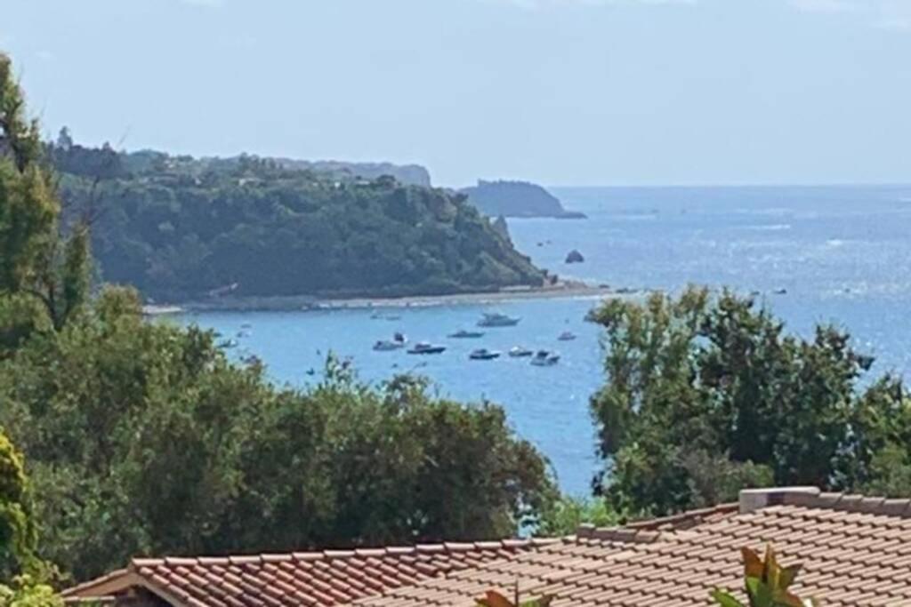 Boutique Apartment With Beach Within Walking Distance, Near Tropea Parghelia Bagian luar foto