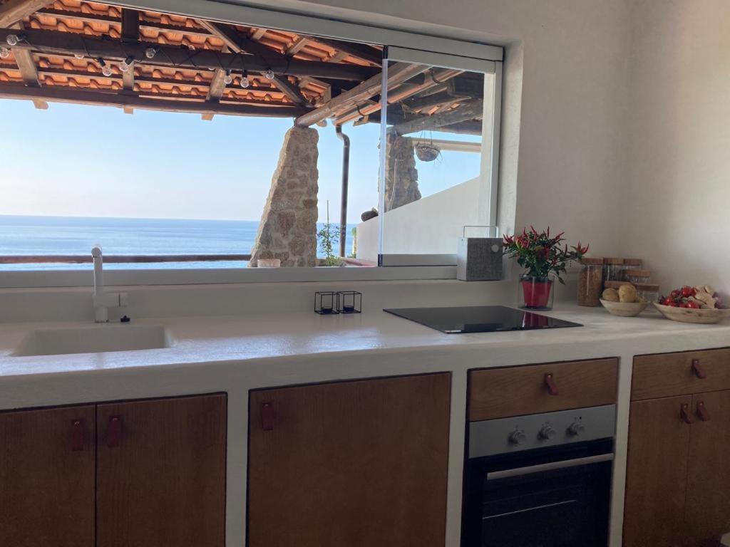 Boutique Apartment With Beach Within Walking Distance, Near Tropea Parghelia Bagian luar foto