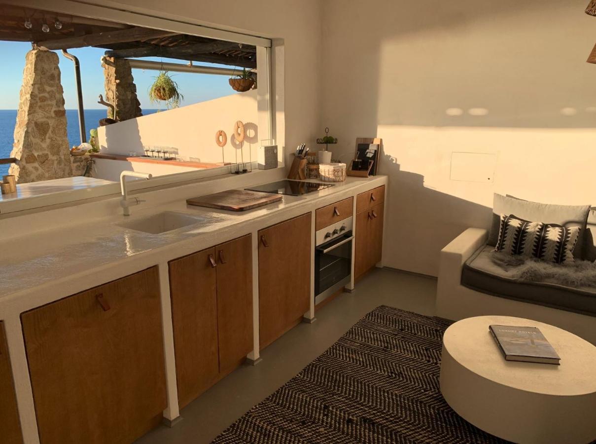 Boutique Apartment With Beach Within Walking Distance, Near Tropea Parghelia Bagian luar foto